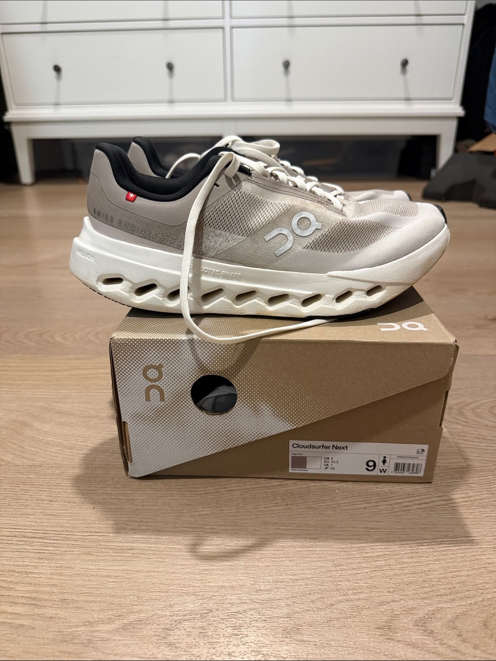 On Running Cloudsurfer Next Men’s Athletic Shoes - White/Tan